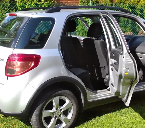Suzuki SX4 cena 18500 przebieg: 204000, rok produkcji 2010 z Wadowice małe 46